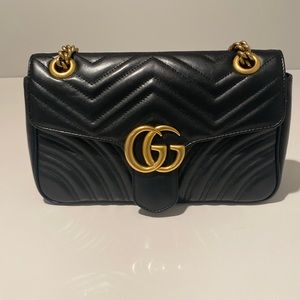 Gucci Marmont medium metelasse shoulder bag